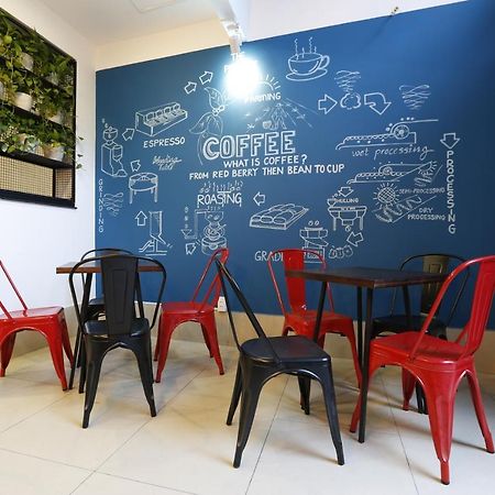 The Nguyens Cafe - Pink Church View Ciudad Ho Chi Minh  Exterior foto